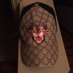 Gucci tiger baseball cap